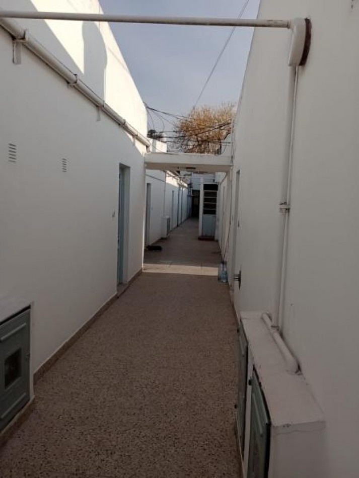 Departamento en PH en  venta de dos dormitorios en calle 8 entre 68 y 69 