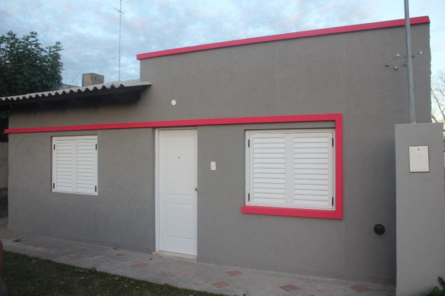 Casa sobre lote de 8,66 x 43