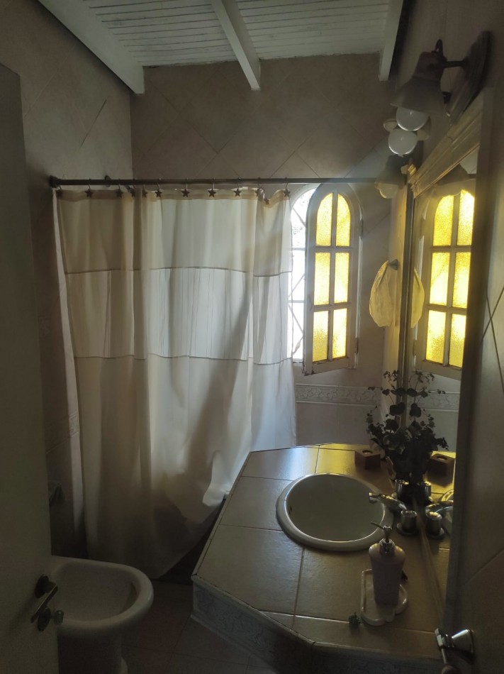 Casa en venta sobre ruta 205 entre Estrada y Av. Pereyra 